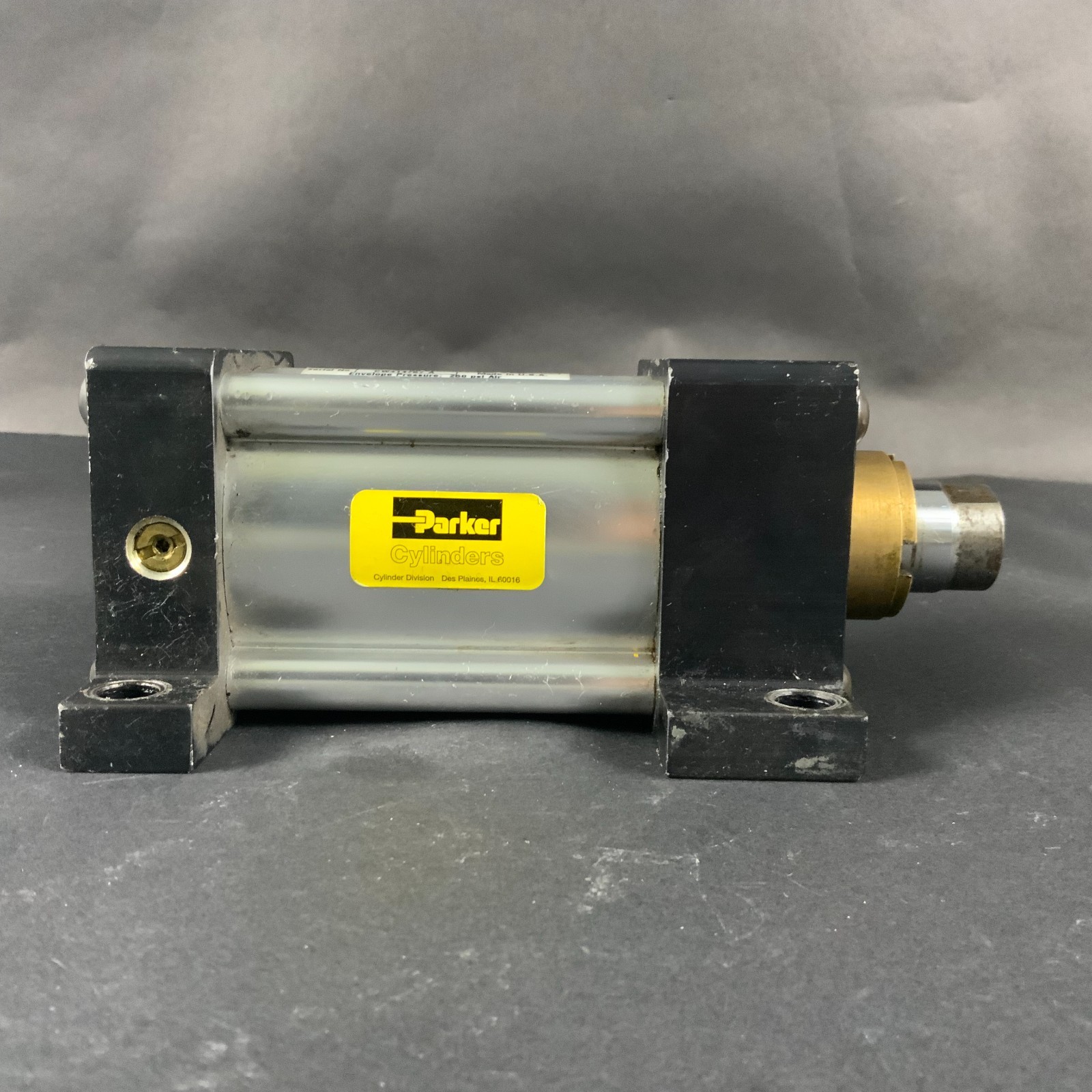 Used PARKER 02.50 C2MAUVS39AC 2.000 PNEUMATIC CYLINDER ($130 OBO)