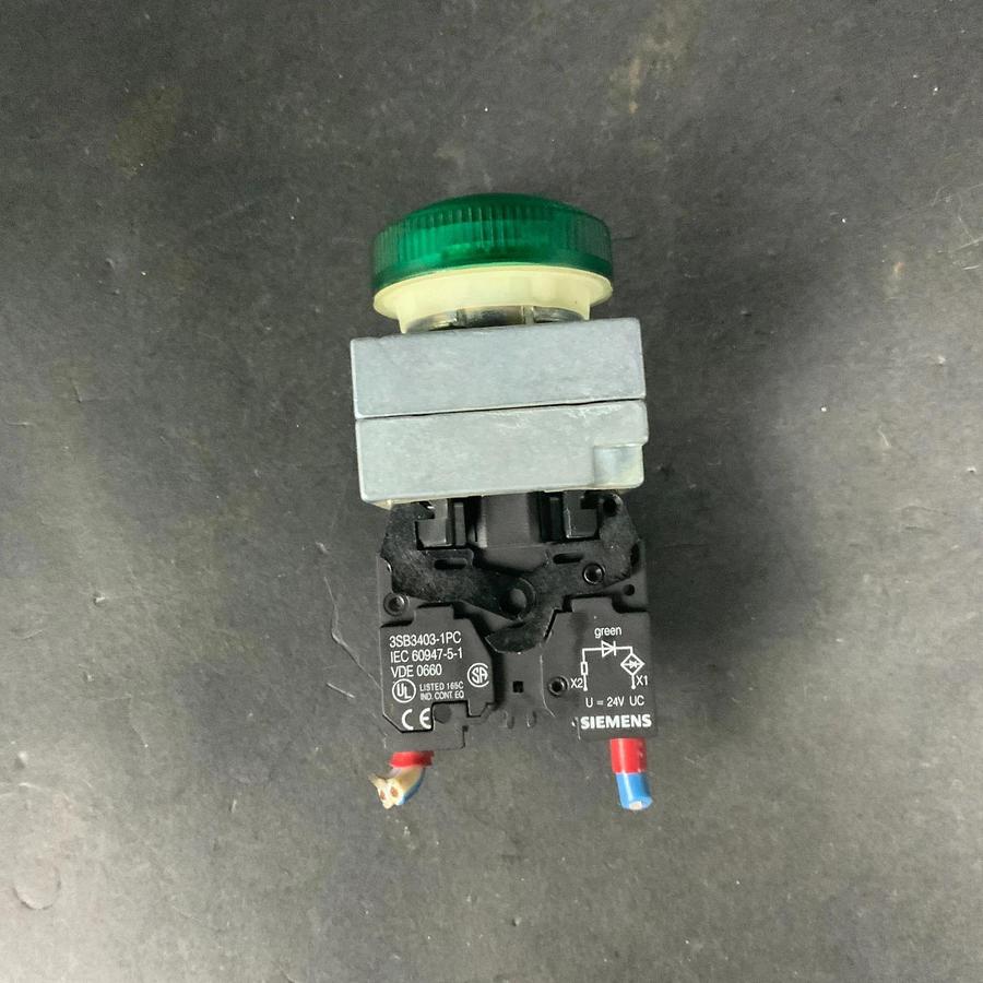 Used SIEMENS 3SB3403-1PC GREEN ILLUMINATED PILOT LIGHT ($15 OBO)
