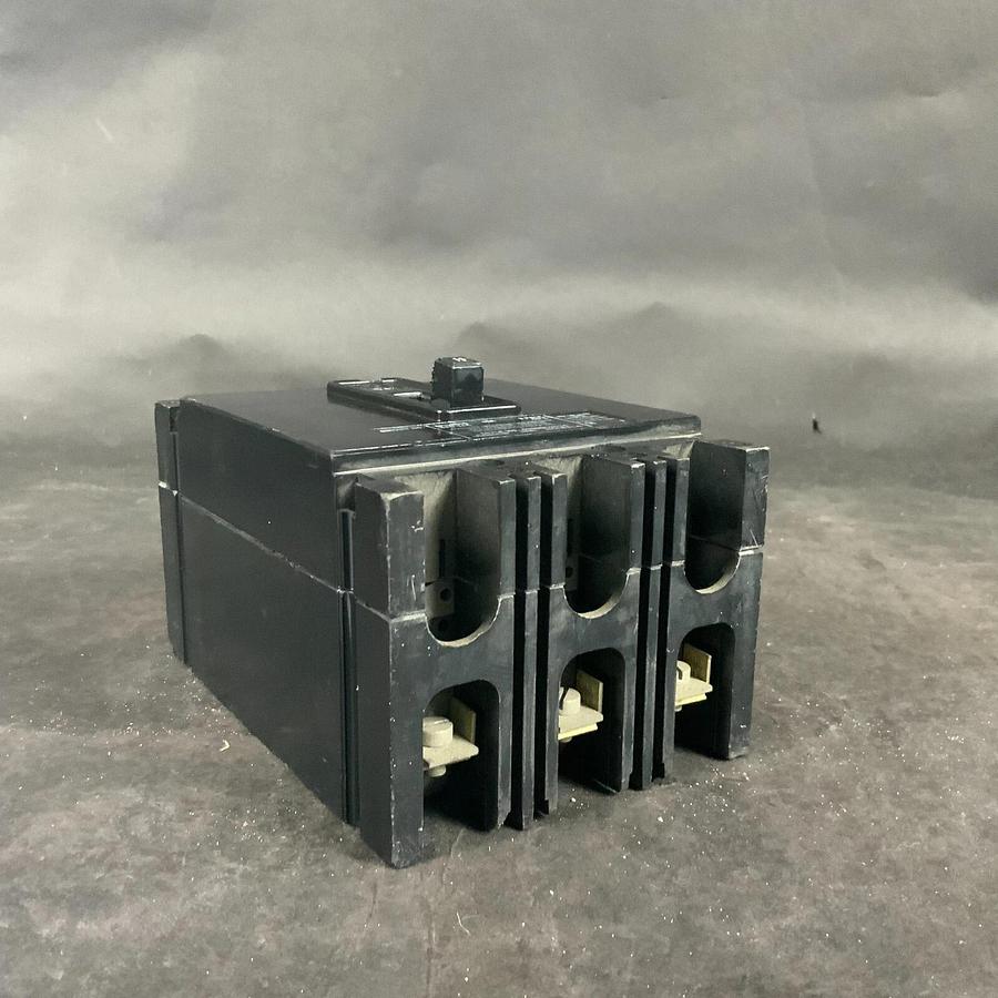 Used WESTINGHOUSE EHB3015 CIRCUIT BREAKER ($45 OBO)