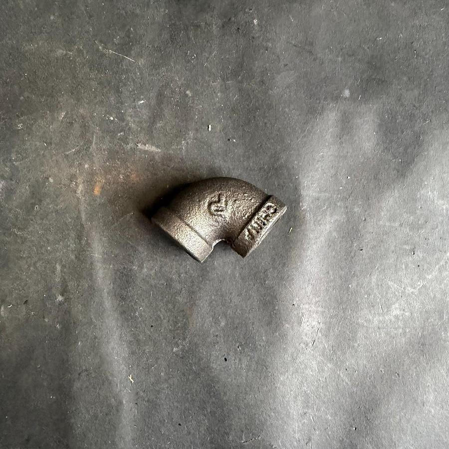 Used FASTENAL 66201 1/4” ELBOW