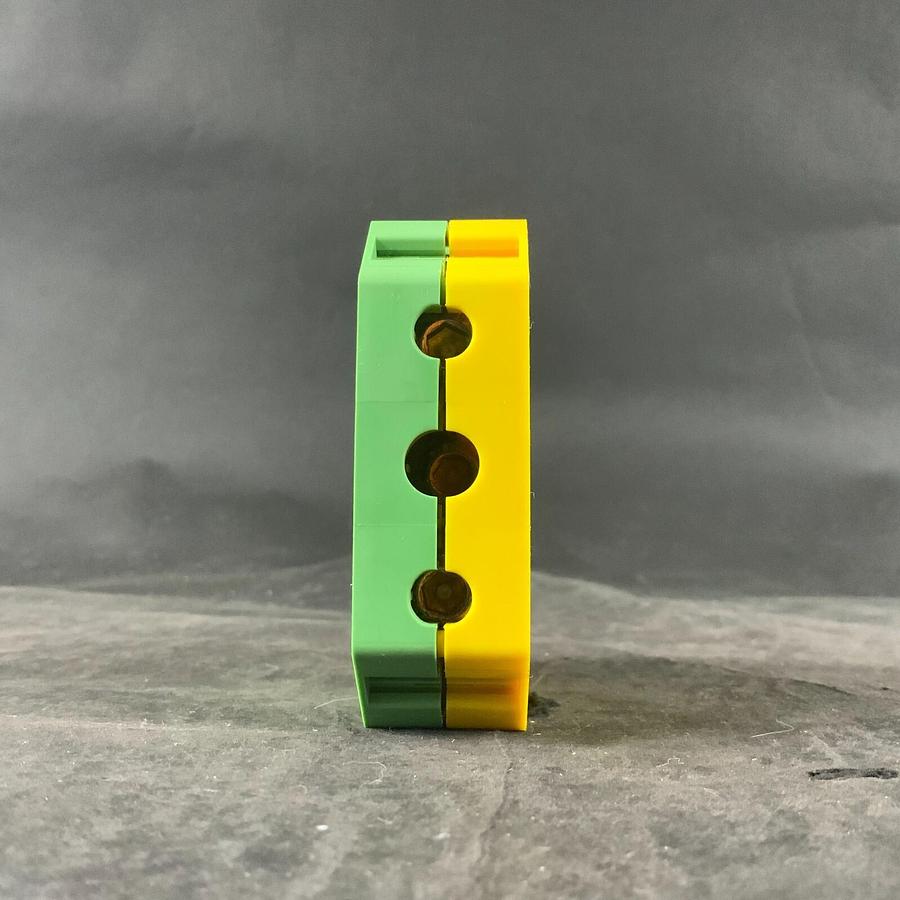 Used PHOENIX CONTACT USLKG95 TERMINAL BLOCK ($15 OBO)