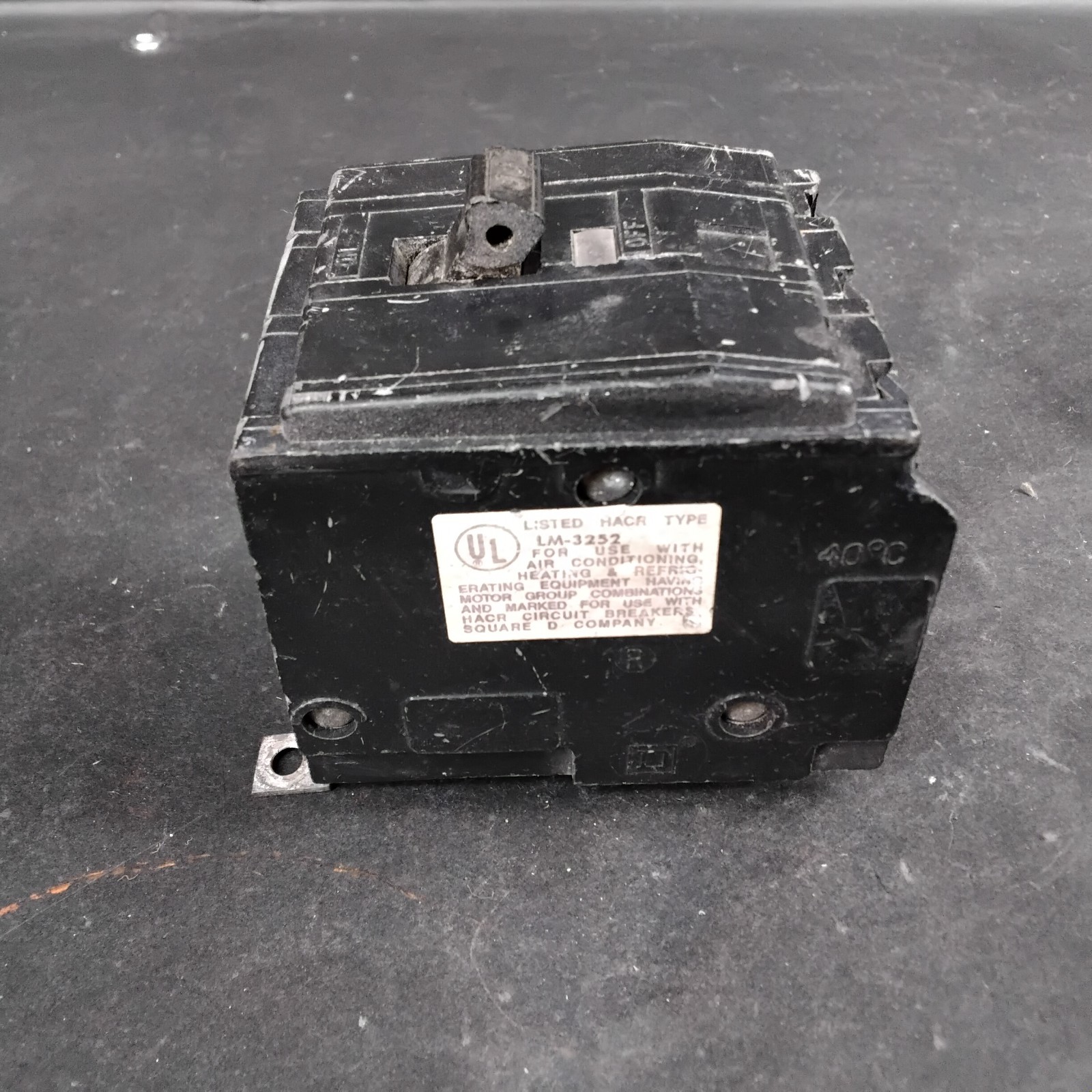 Used SQUARE D LM-3252 CIRCUIT BREAKER ($15 OBO)