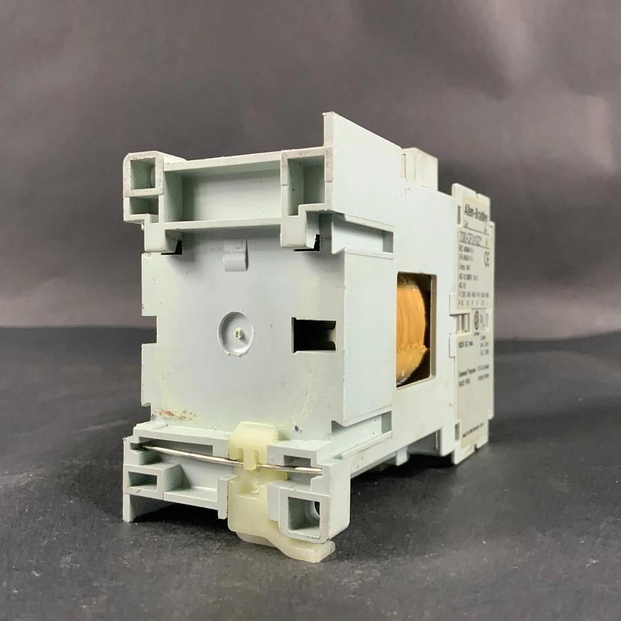 Used ALLEN BRADLEY 700-CF310Z SERIES A CONTACTOR ($20 OBO)