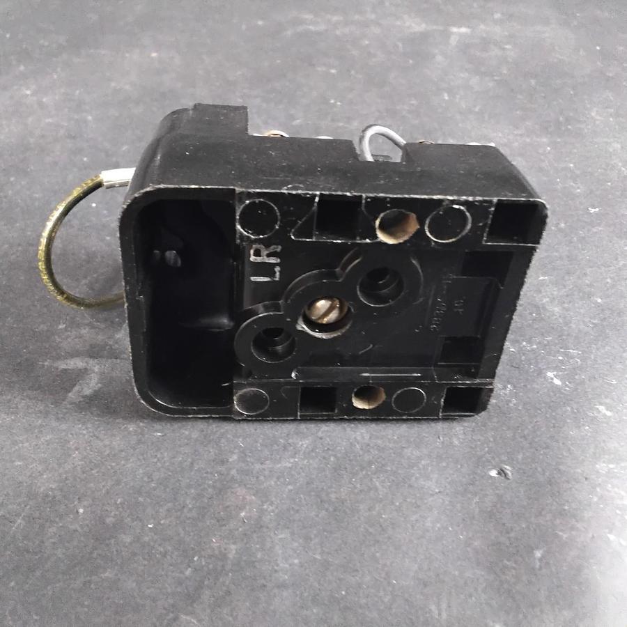 Used ARROW HART MR-11-U40 RELAY ($21 OBO)
