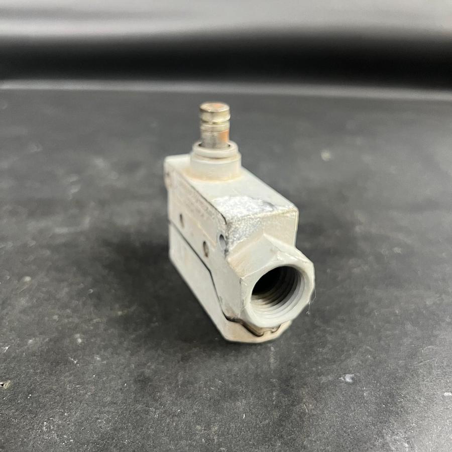 Used GENERAL ELECTRIC CR115H LIMIT SWITCH ($18 OBO)