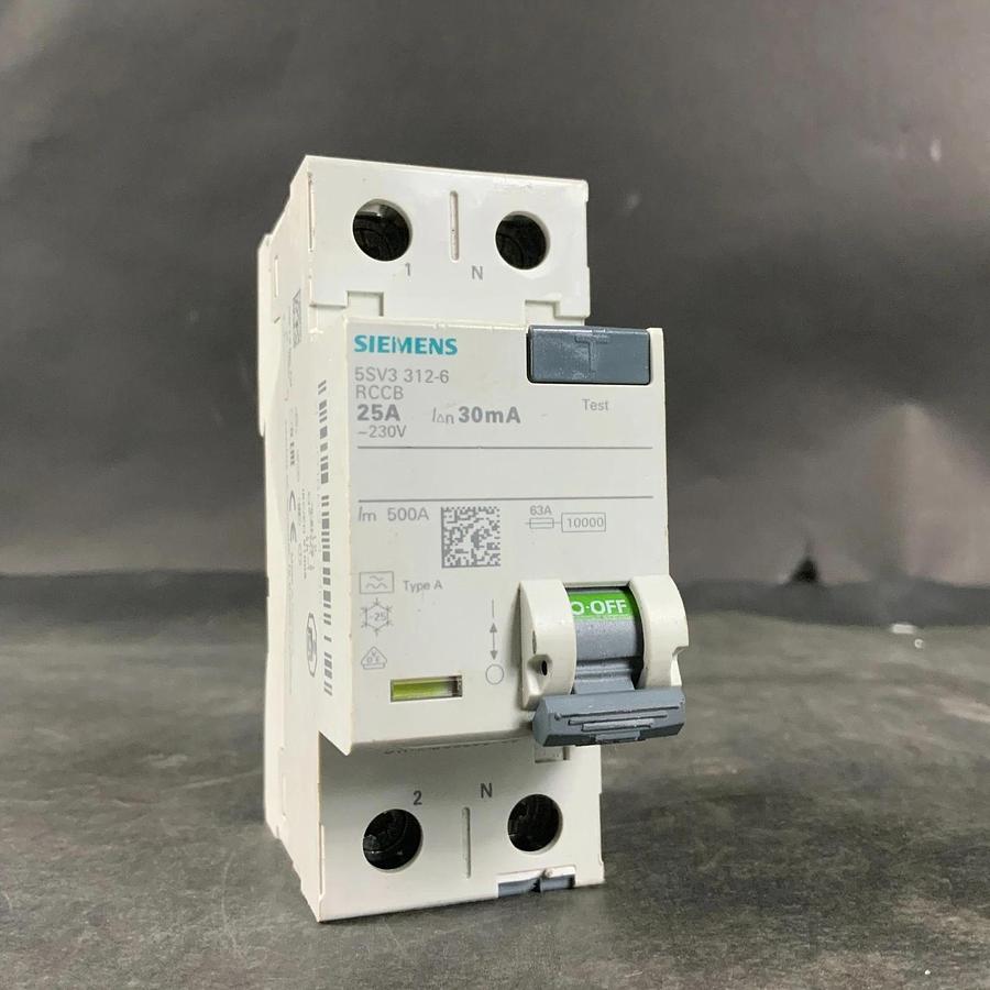 Used SIEMENS 5SV3 312-6 CIRCUIT BREAKER ($30 OBO)