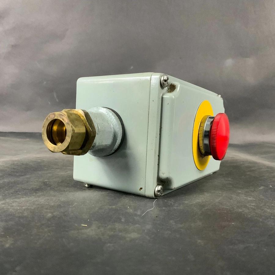 Used IZUMI TYPE AGA CONTROL BOX W/ RESET PUSHBUTTON ($25 OBO)