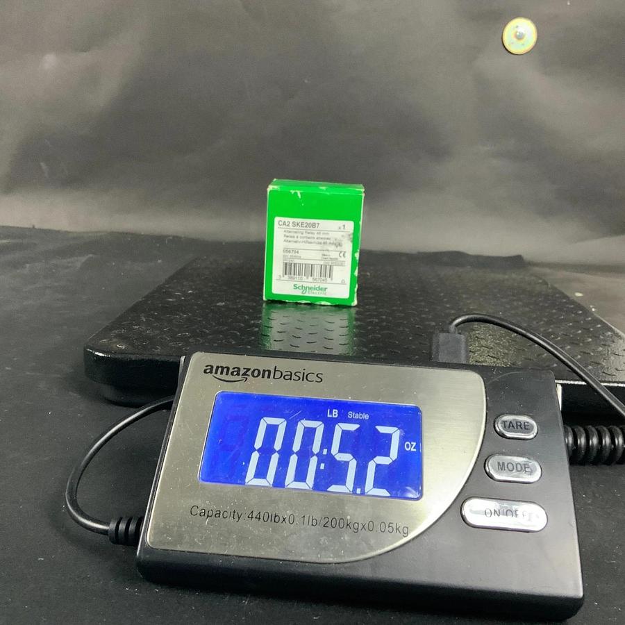 SCHNEIDER ELECTRIC CA2 SKE20B7 CONTROL RELAY ($50 OBO)