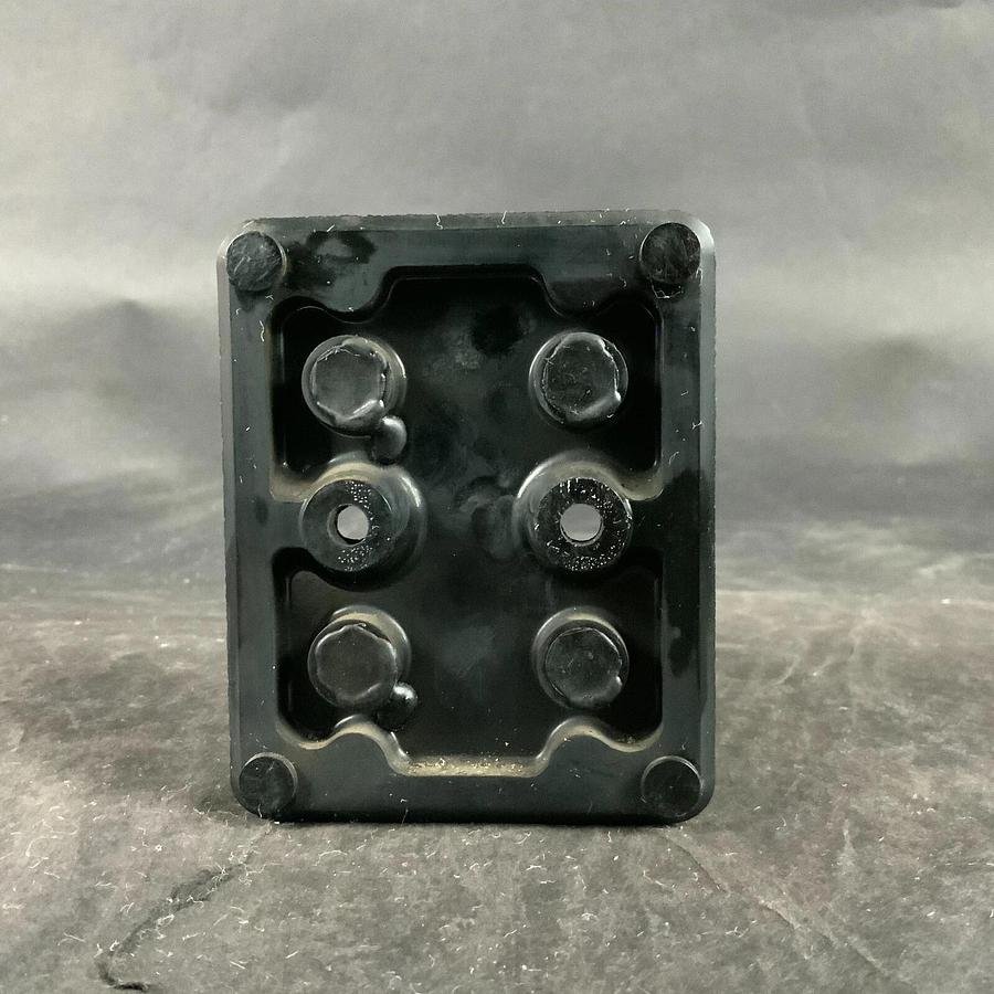 GECO DOUBLE FUSE HOLDER 30A 250V ($15 OBO)