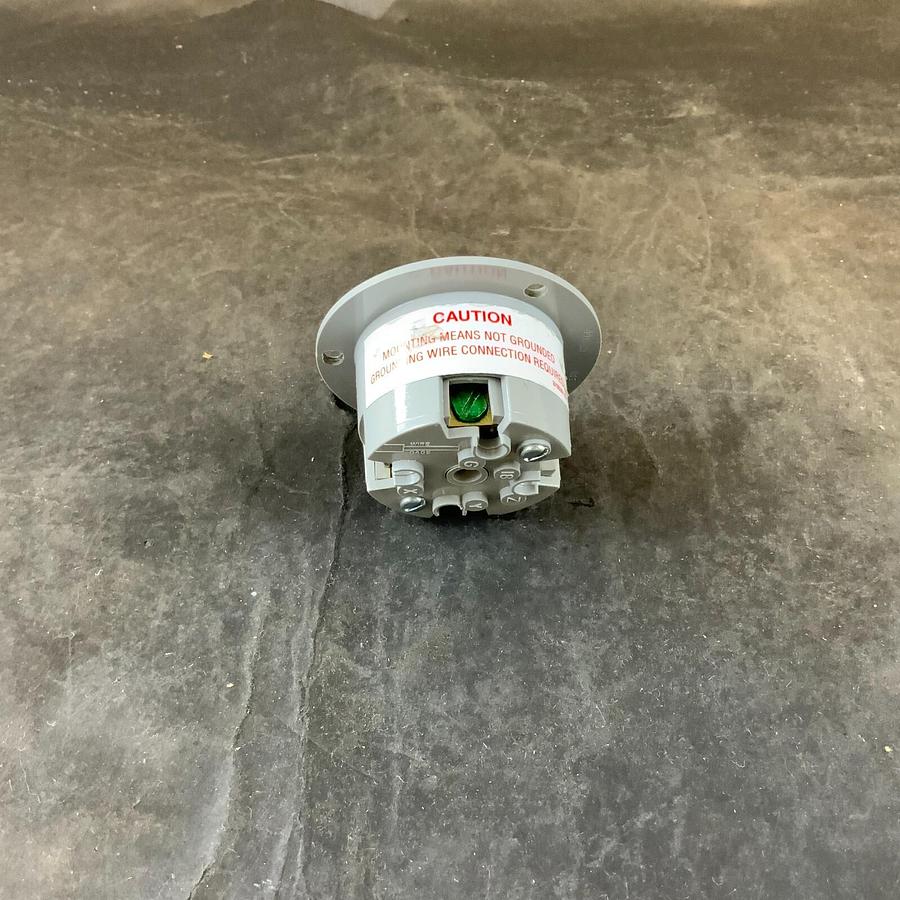 Used LEGRAND PASS&SEYMOUR L1620FO FLANGED OUTLET ($10 OBO)