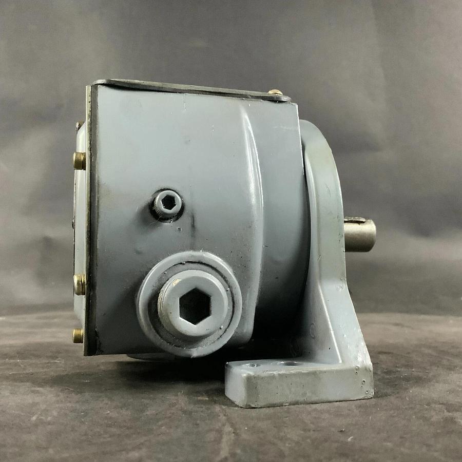 Used ALLEN BRADLEY 808-F1 SPEED SWITCH ($700 OBO)