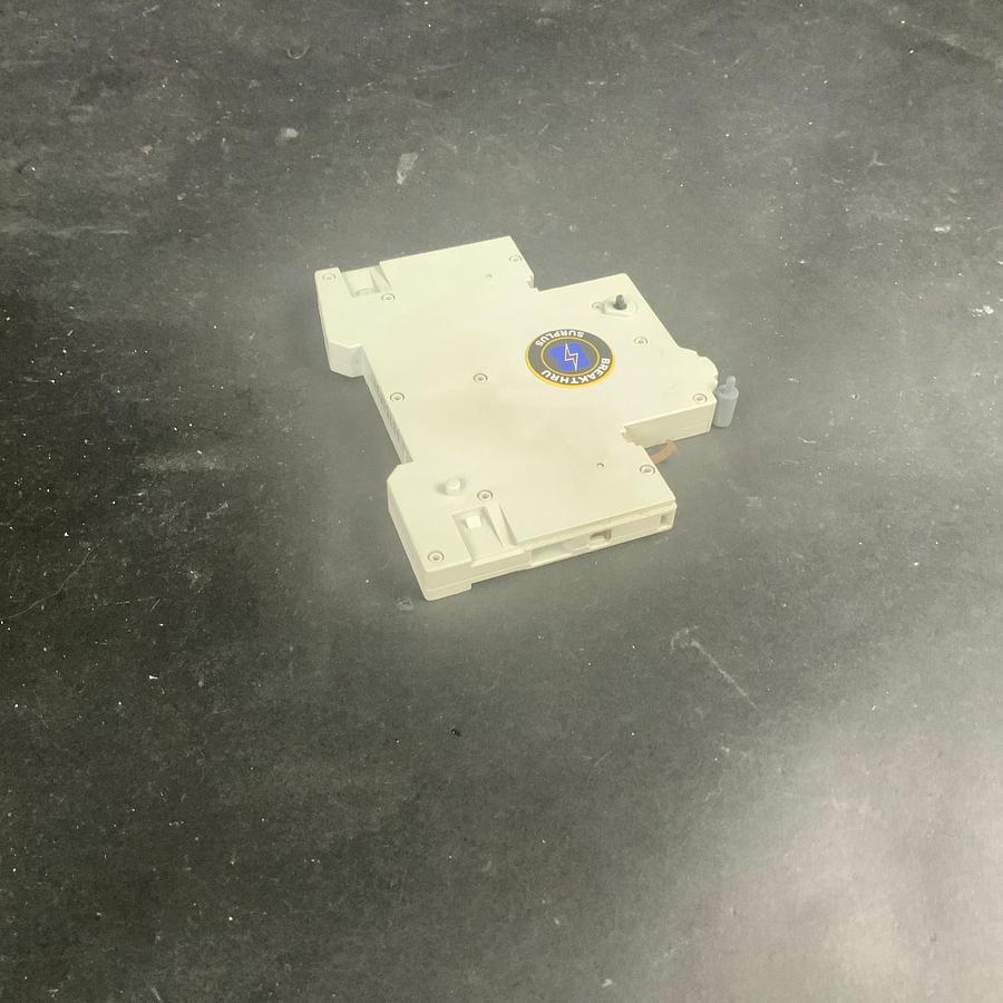 Used SIEMENS 5ST3010 AUXILIARY CIRCUIT SWITCH ($10 OBO)