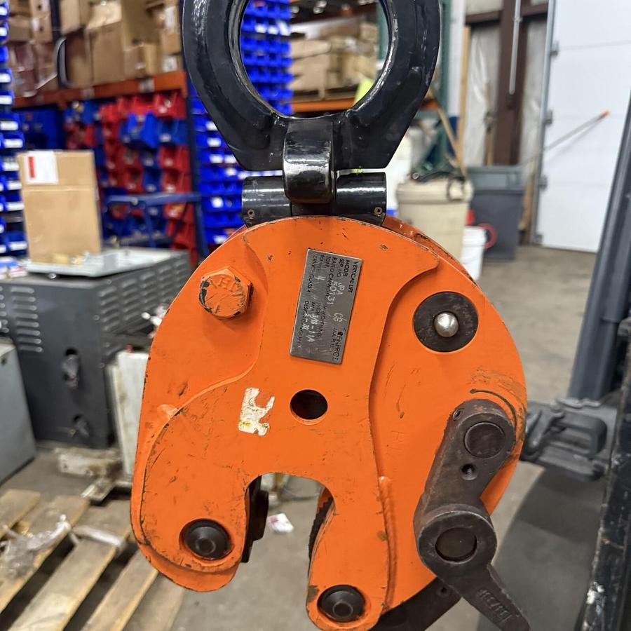 Used RENFROE MODEL JPA 4-TON VERTICAL + 180° AUXILLARY SIDE LOAD ($800 OBO)