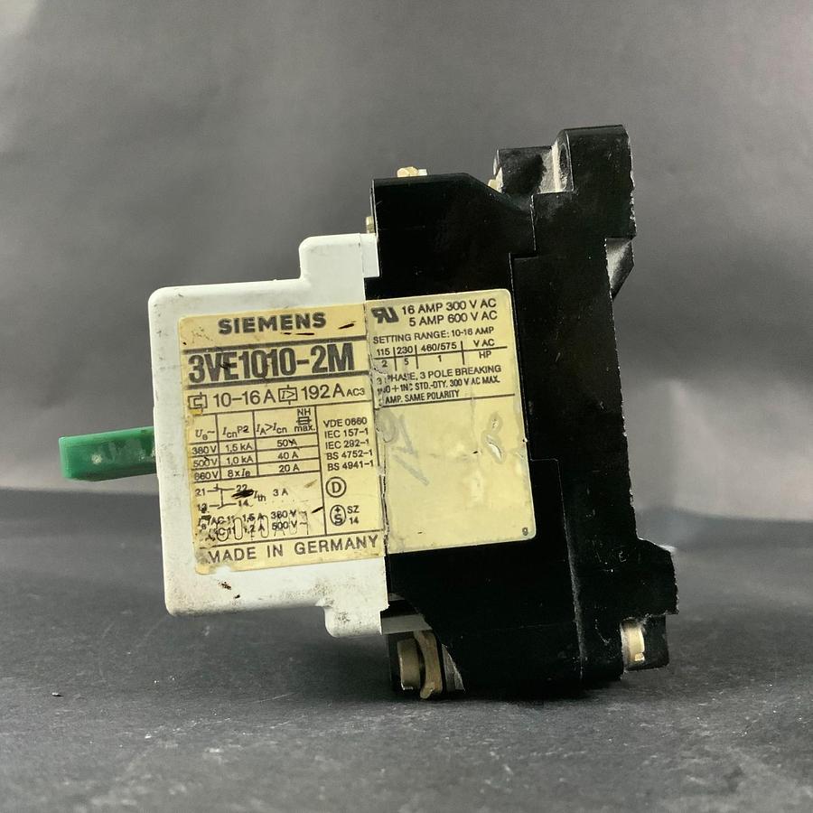 Used SIEMENS 3VE1010-2M STARTER PROTECTOR ($20 OBO)