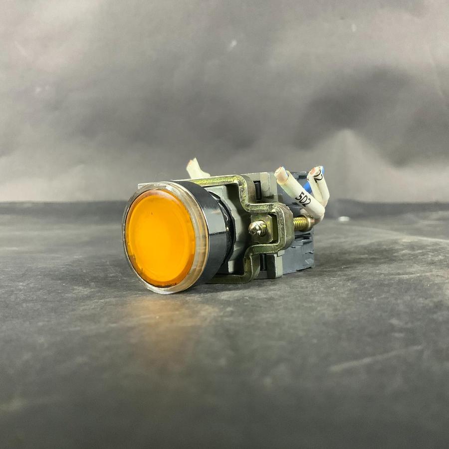 Used TELEMECANIQUE ZBE-101 YELLOW PUSH BUTTON ($12 OBO)
