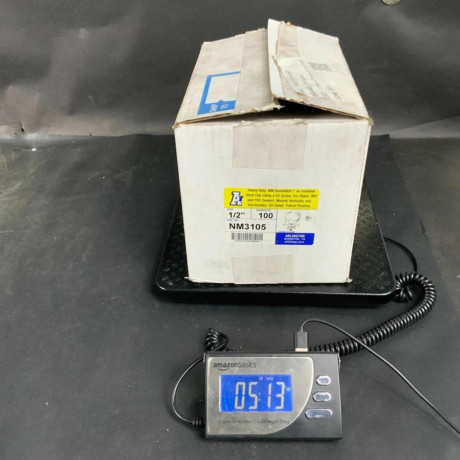 ARLINGTON NM3105 1/2” QUICK-LATCH HEAVY DUTY PIPE HANGER - BOX OF 100 ($175 OBO)