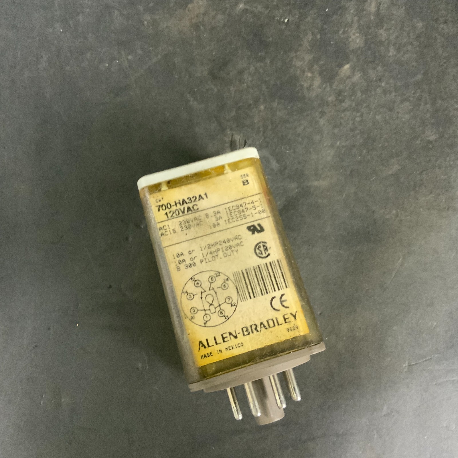 Used ALLEN BRADLEY 700-HA32A1 SERIES B RELAY ($10 OBO)