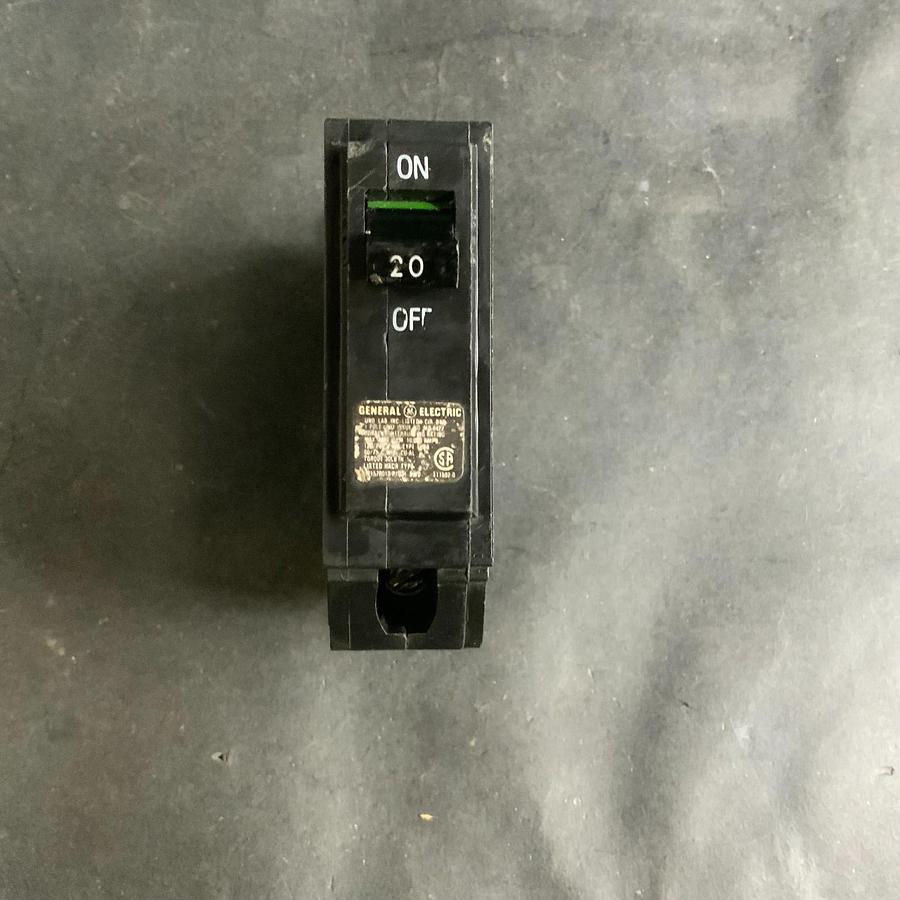 Used EATON CH270 CIRCUIT BREAKER ($19 OBO)