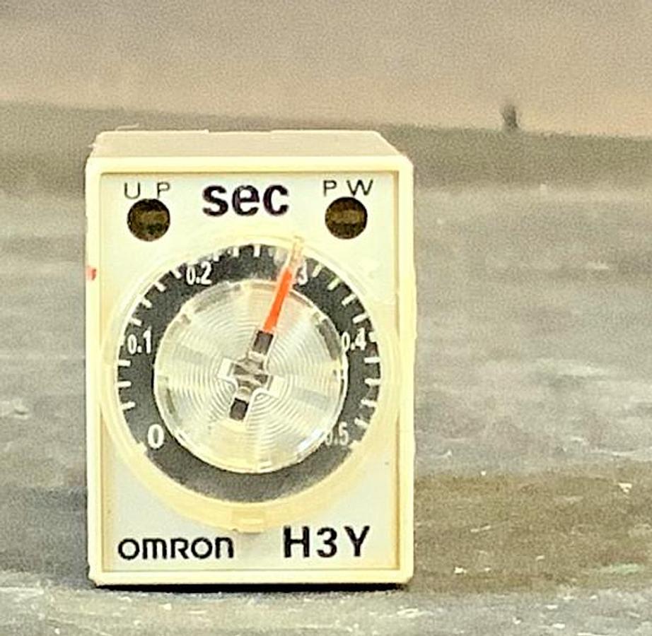 Used OMRON H3Y-4 DC24 30S ON DELAY($6 OBO)