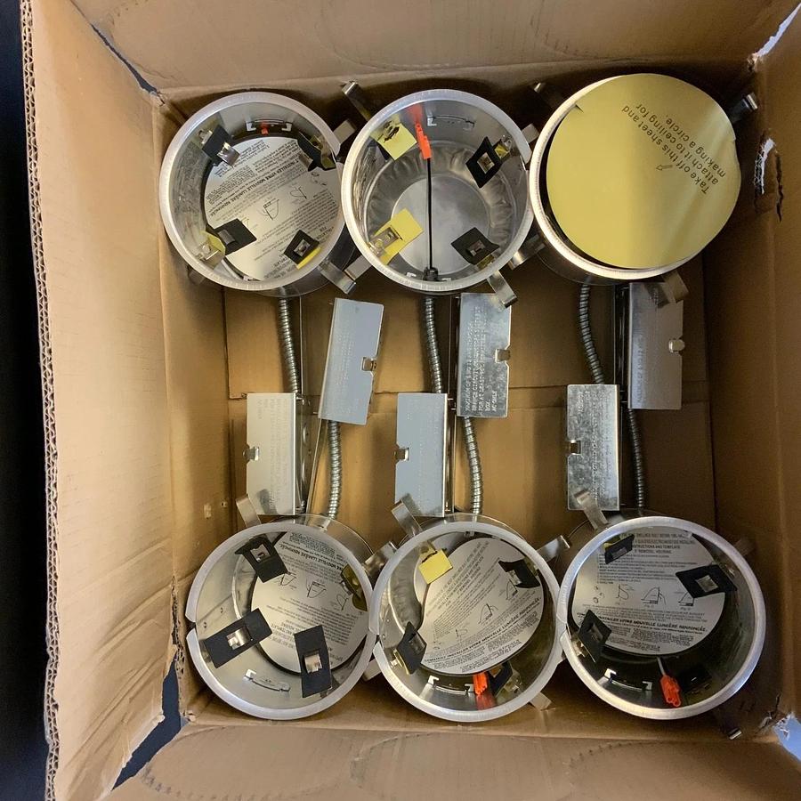 Used NORA LIGHTING NHRIC-527LMRAT 5" LED HOUSING - BOX OF 6 ($100 OBO)