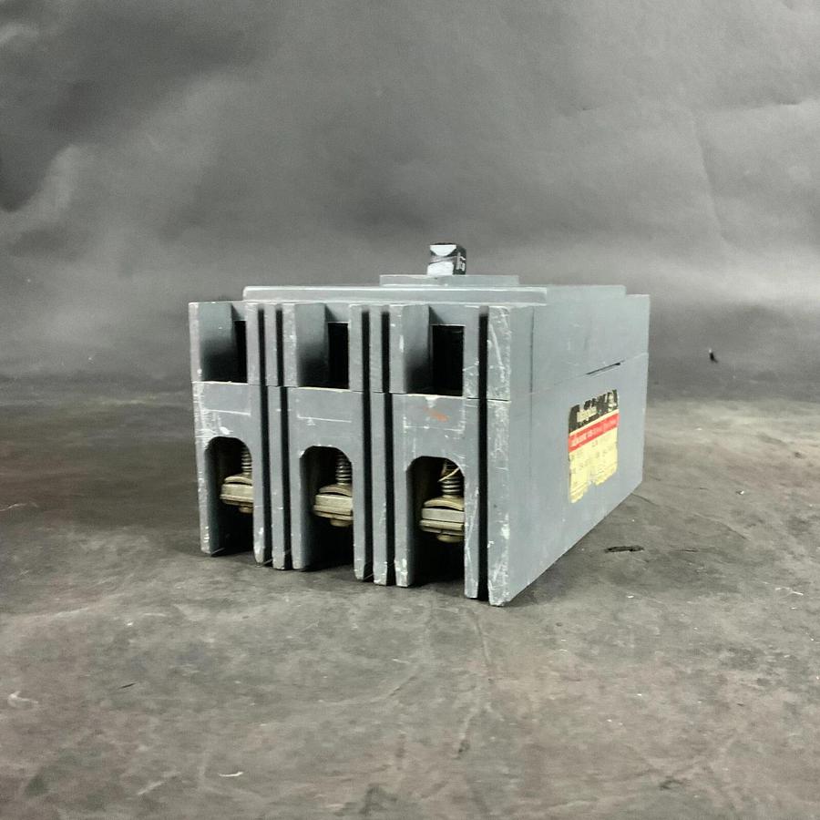 Used WESTINGHOUSE HFA3015 CIRCUIT BREAKER ($35 OBO)