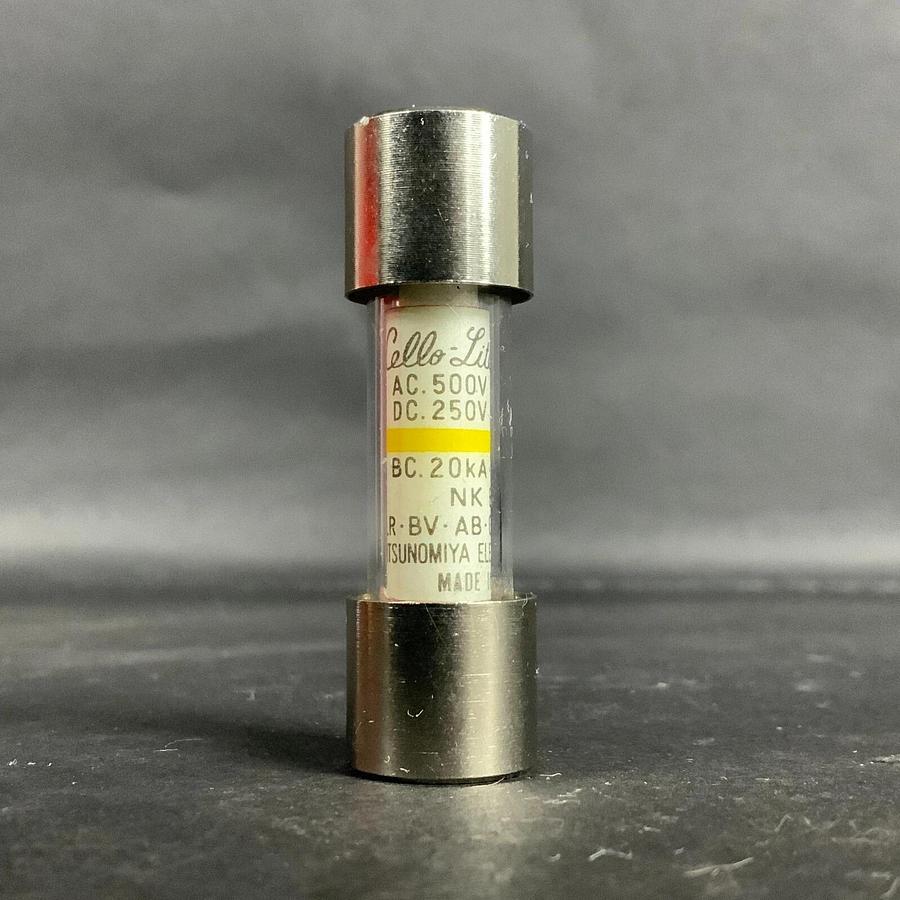 UTSUNOMIYA ELECTRIC CELLO-LITE NC1 10A FUSE ($12 OBO)