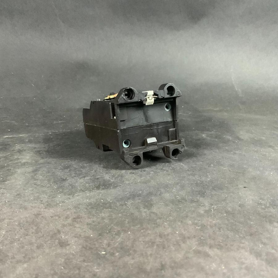 Used MOELLER DIL 00-41 220V CONTACTOR ($45 OBO)