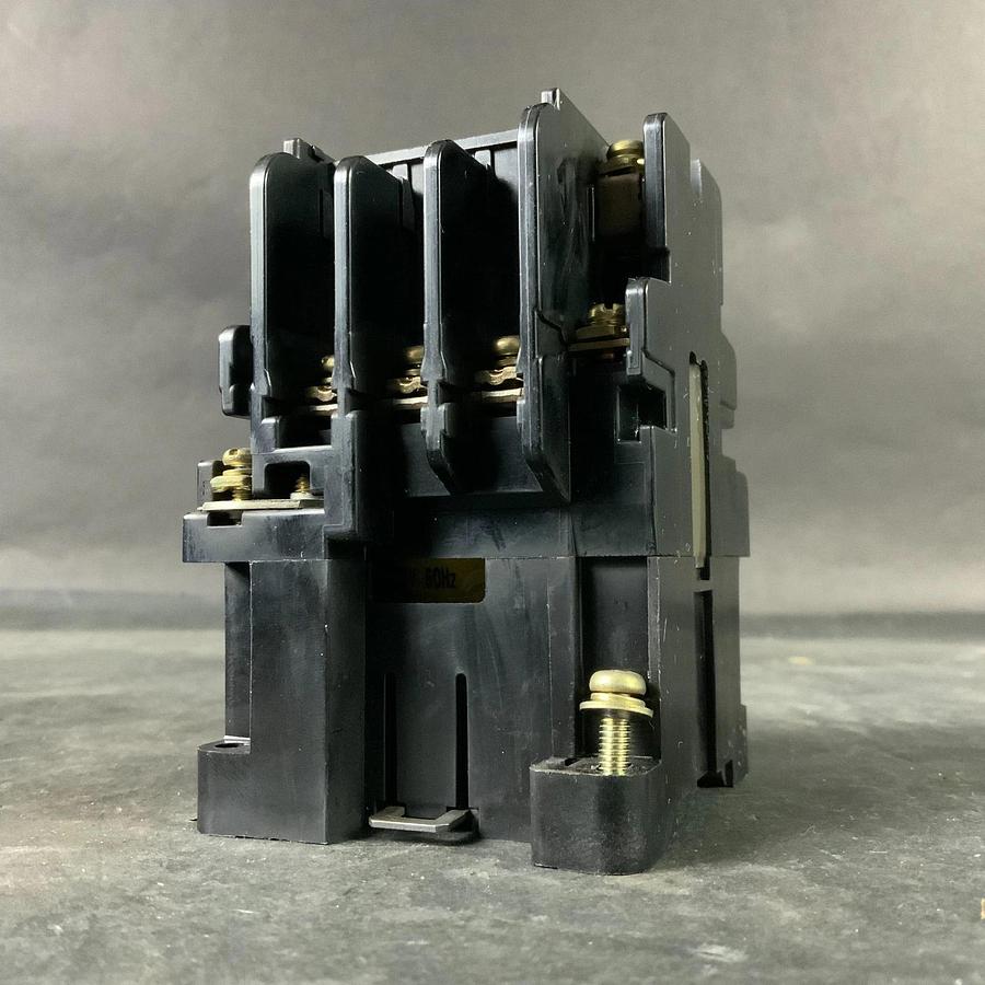 Used HITACHI H20 MAGNETIC CONTCTOR ($30 OBO)