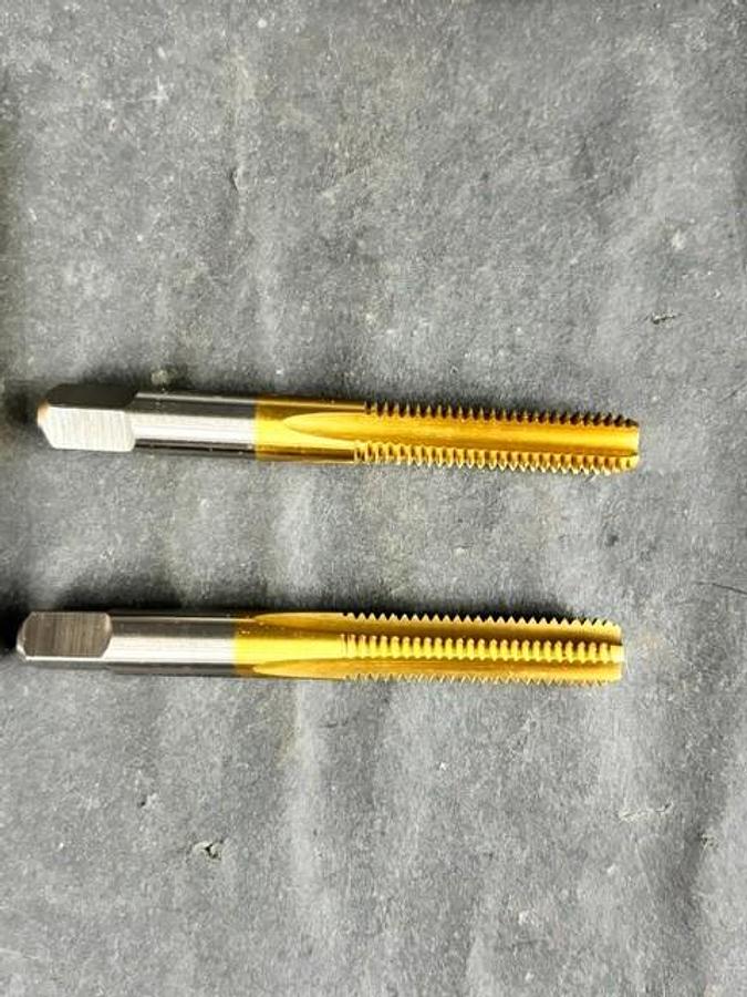 Used NORSEMAN #37823 8.0_1.25 HSS SCREW THREAD TAP 4PCS