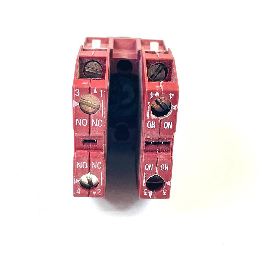 Used SIEMENS P30S2MKB 2-POS SELECTOR SWITCH 22MM 3NO 1NC 3SB1400-0A 3SB1400-0G 10A