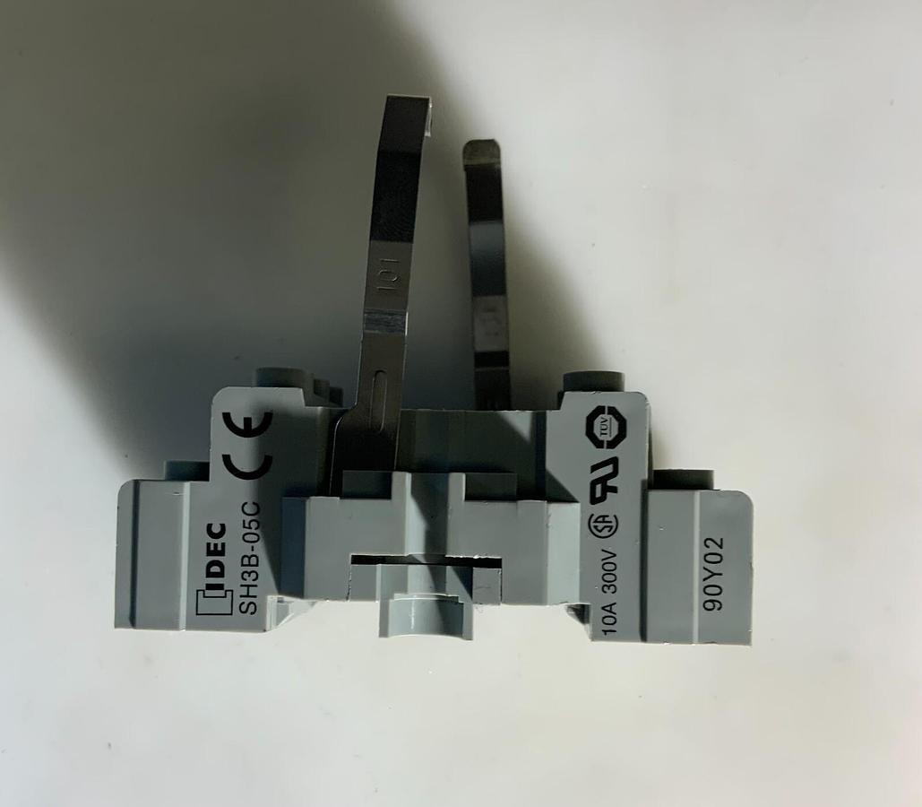 Used IDEC SH3B-05C ($6.99/EACH OBO)