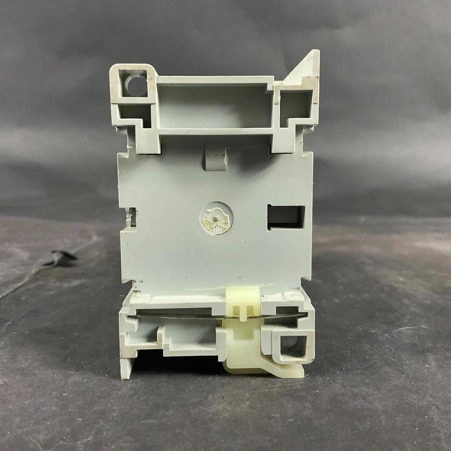 ALLEN BRADLEY 100-C23ZB10 CONTACTOR ($40 OBO)