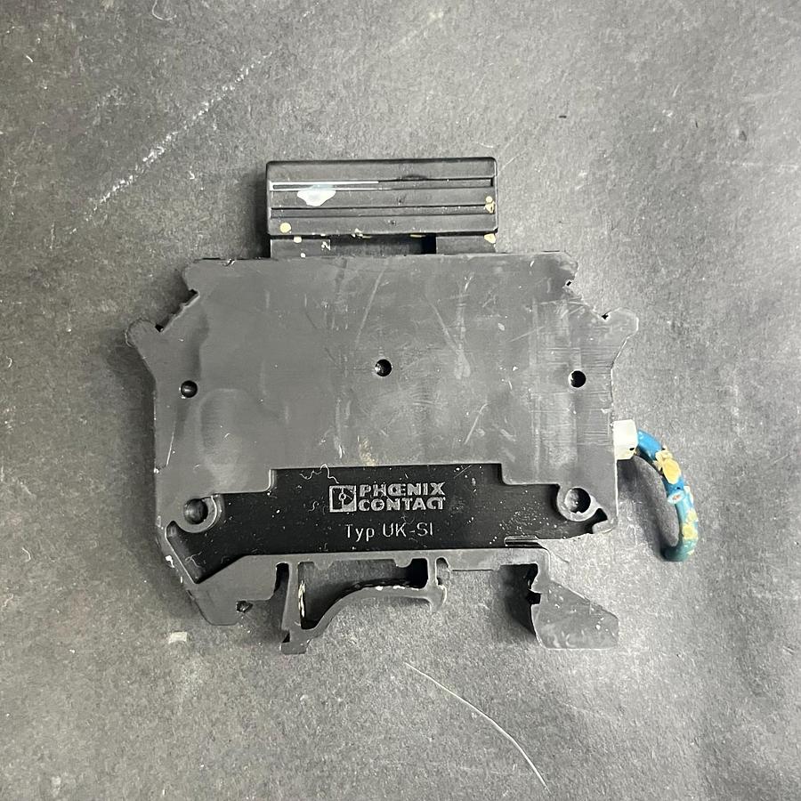 Used PHOENIX CONTACT TYPE UK-SI TERMINAL BLOCK - SET OF 4 ($15 OBO)