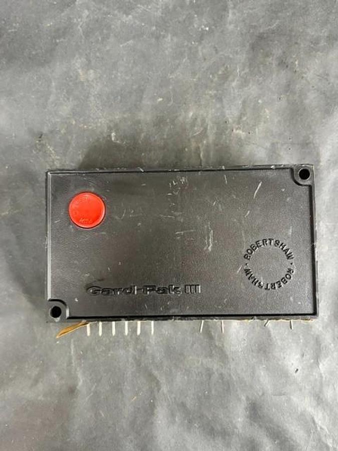 Used ROBERTSHAW MC20-1101 RELAY MODULE
