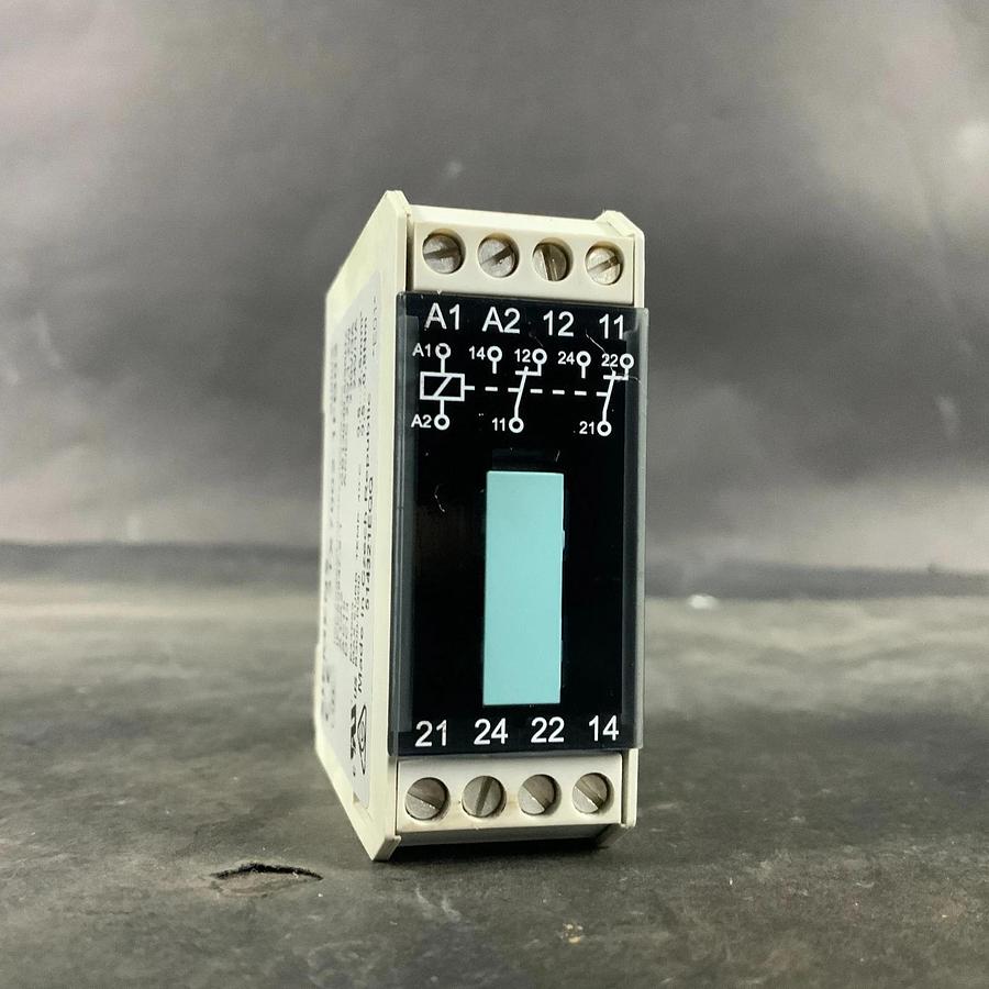 Used SIEMENS 3TX7002-1FB02 COUPLING RELAY ($15 OBO)