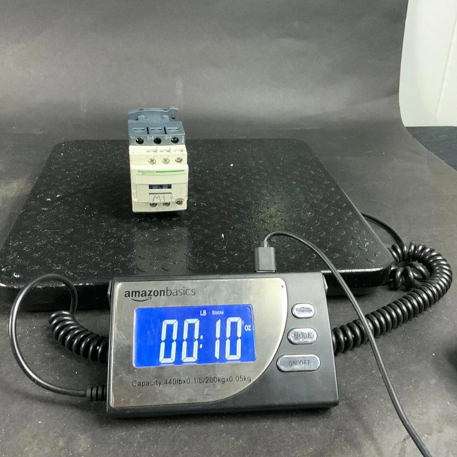 Used SCHNEIDER ELECTRIC LC1D09 CONTACTOR ($25 OBO)