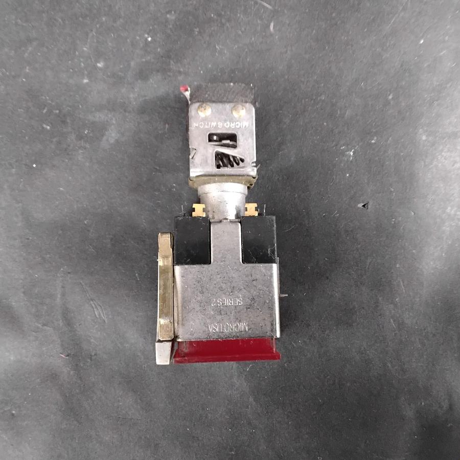 Used HONEYWELL MICROSWITCH SERIES 2 SWITCH ASSEMBLY ($15 OBO)