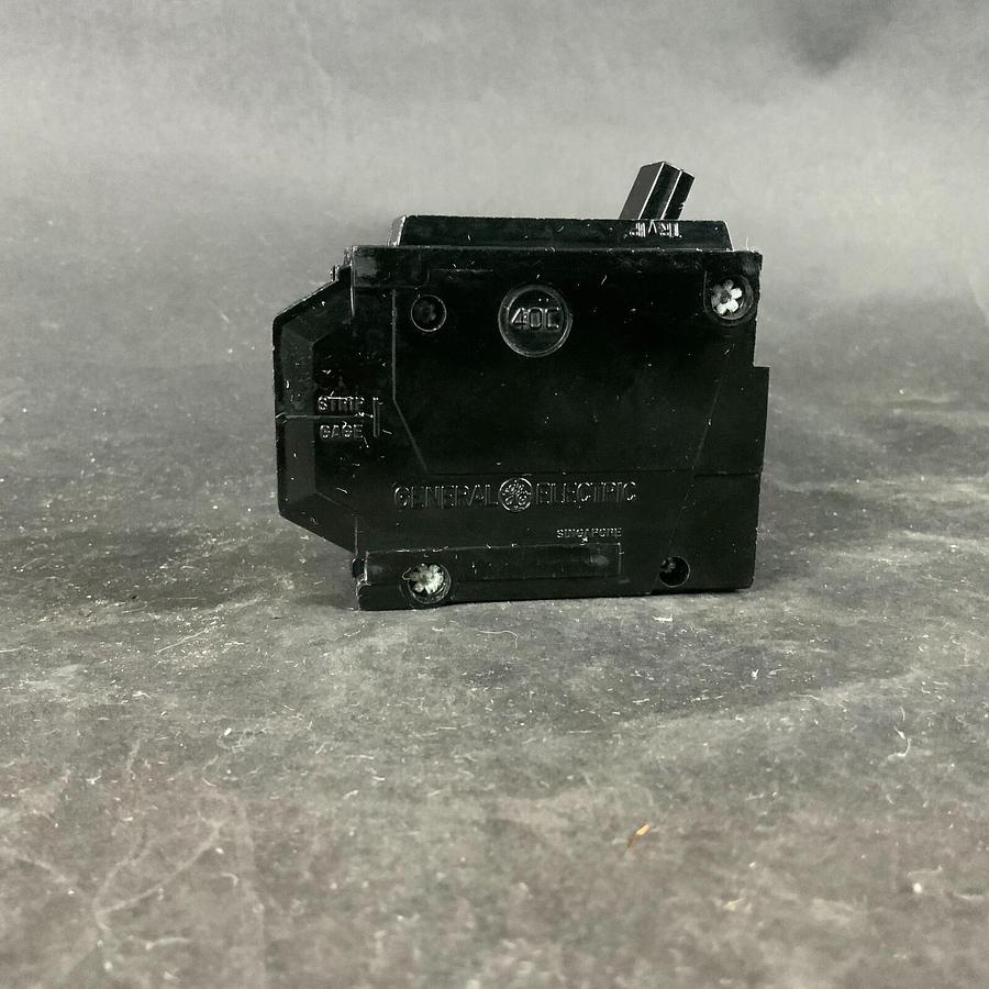 Used GE THQL1120 CIRCUIT BREAKER ($10 OBO)