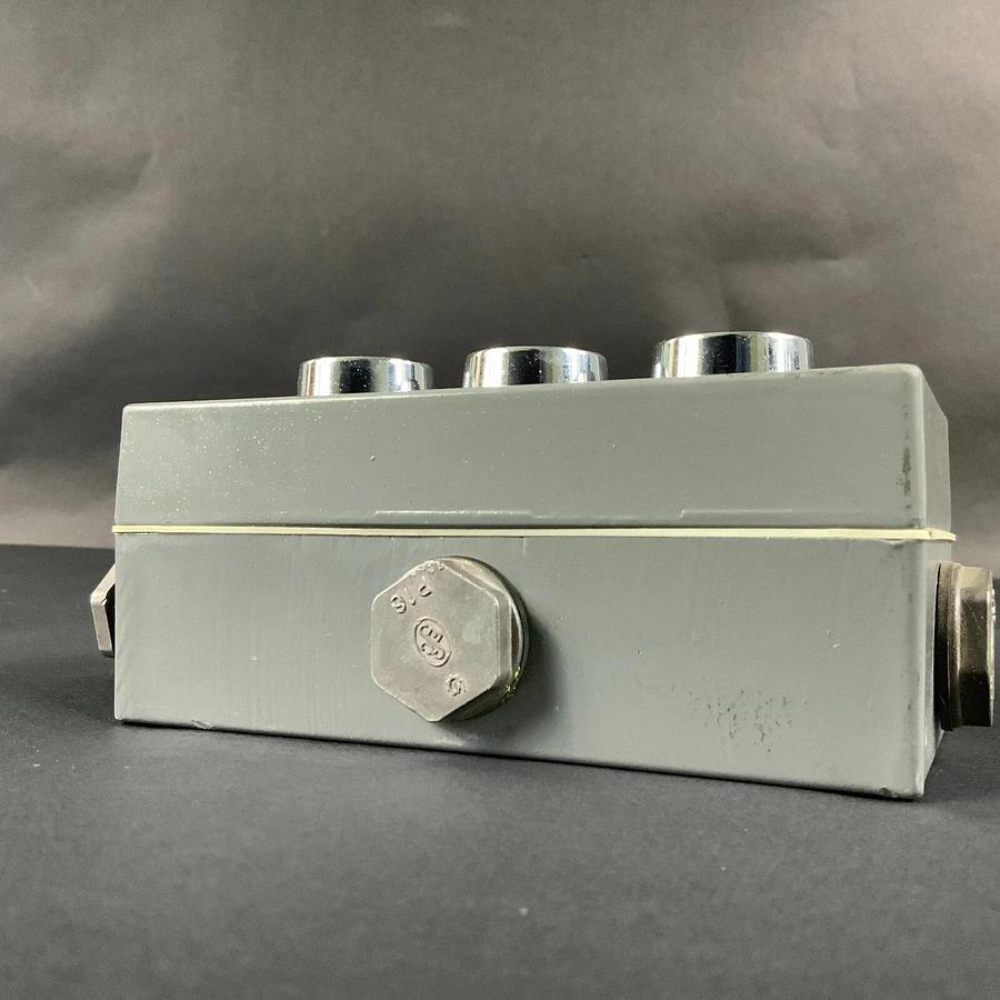 Used GENERIC PUSH BUTTON CONTROL BOX ($40 OBO)