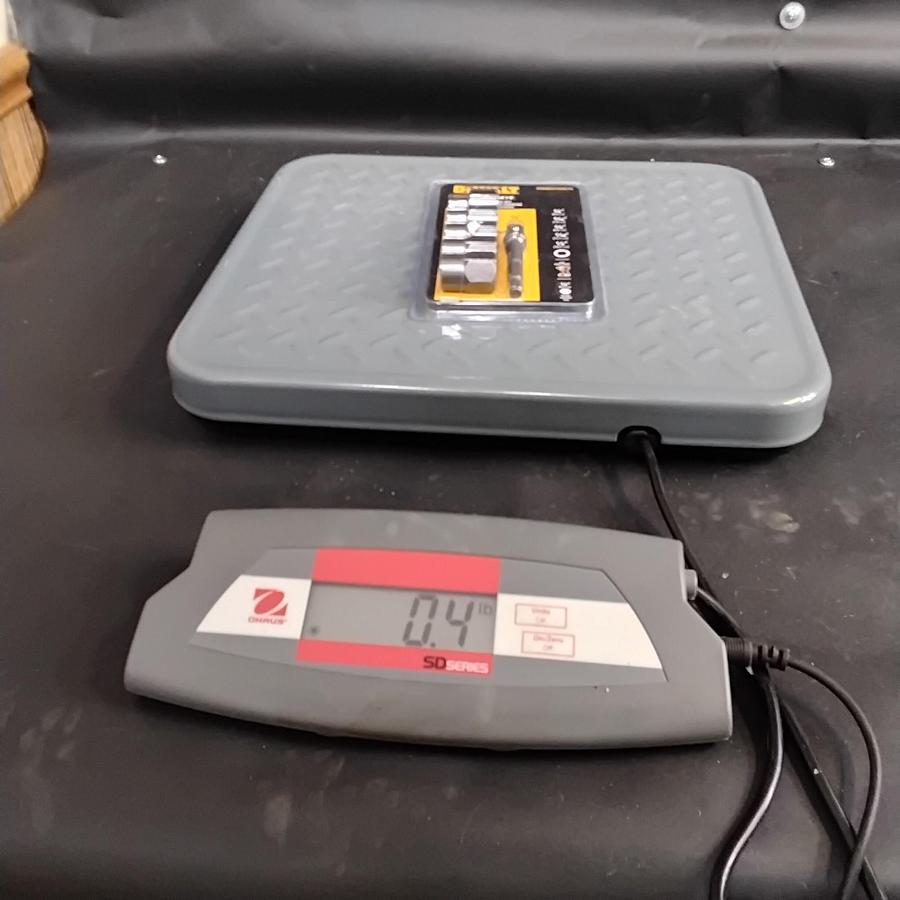 Used DEWALT DWABEXTRACT 3/8" BOLT EXTRACTOR SET ($20 OBO)