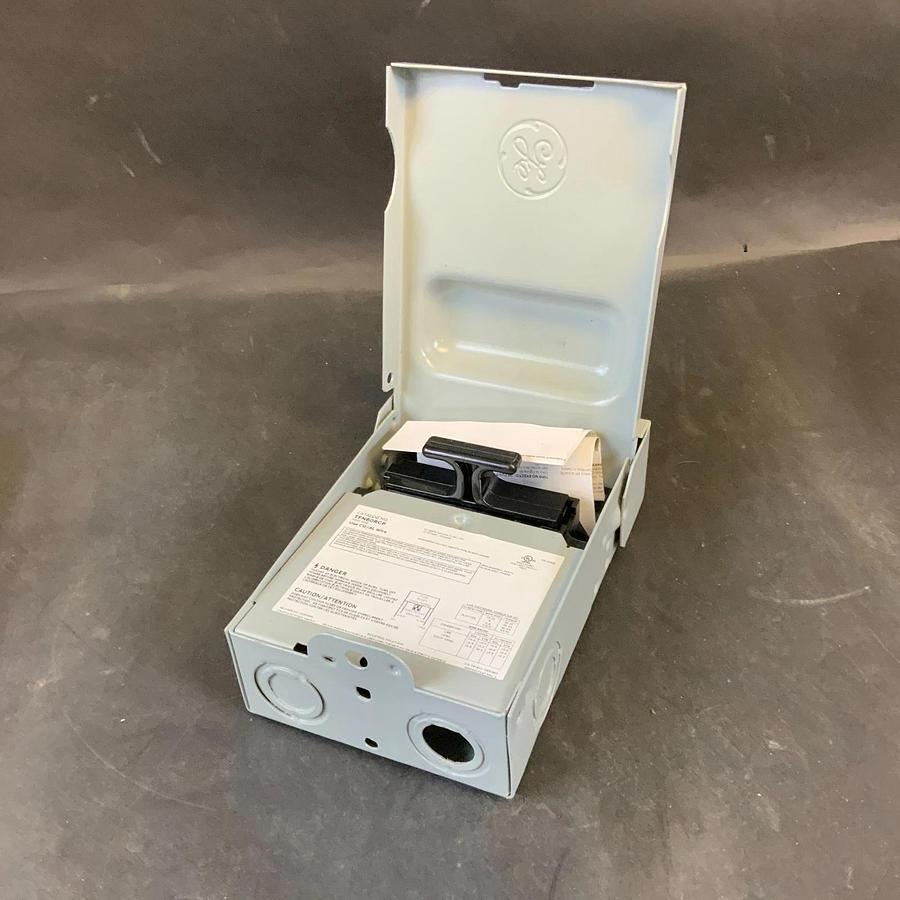 Used GE TFN60RCP NON-FUSIBLE AIR CONDITIONER DISCONNECT - USED ($12 OBO)