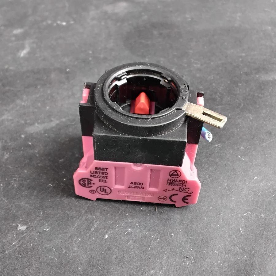 Used IDEC HW-F01 CONTACT BLOCK ($10 OBO)