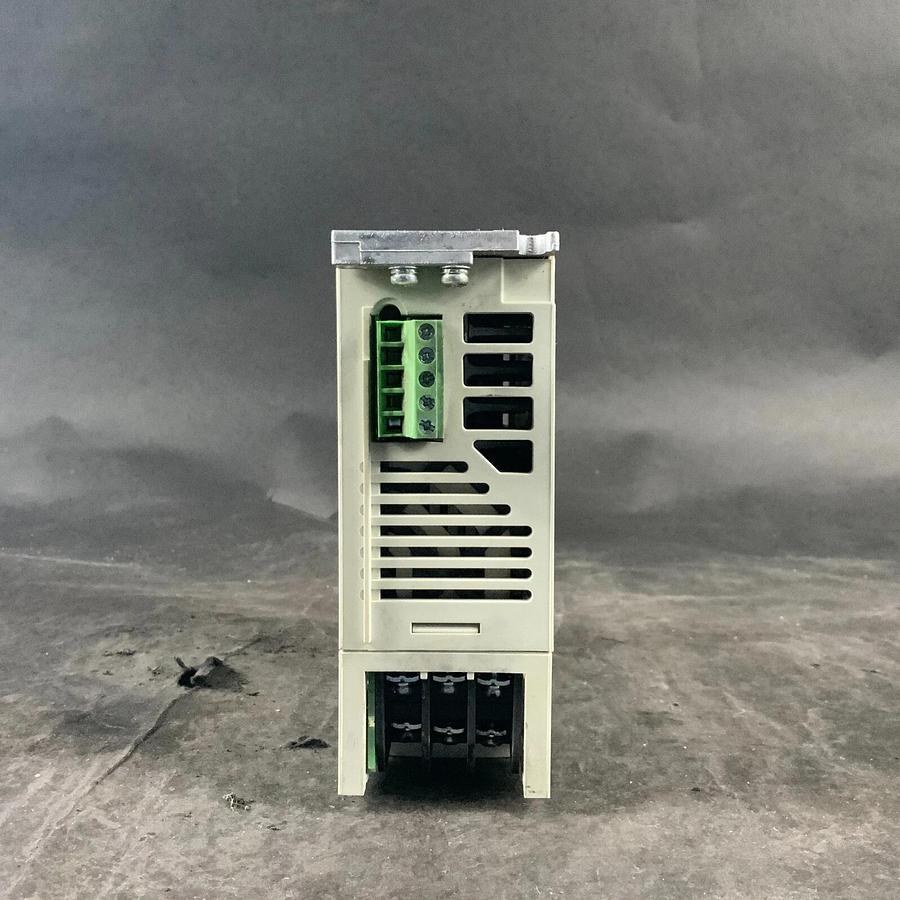 Used MITSUBISHI MDS-B-SV J2-01 SERVO DRIVE UNIT ($180 OBO)