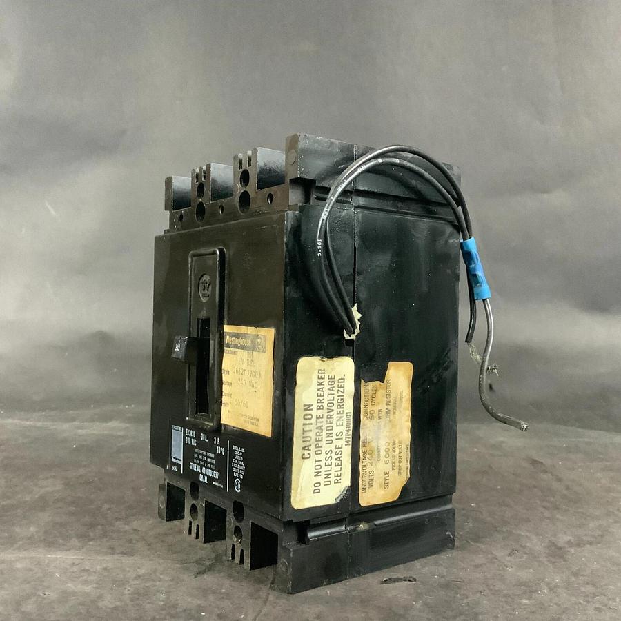 Used WESTINGHOUSE EB3030 CIRCUIT BREAKER ($35 OBO)