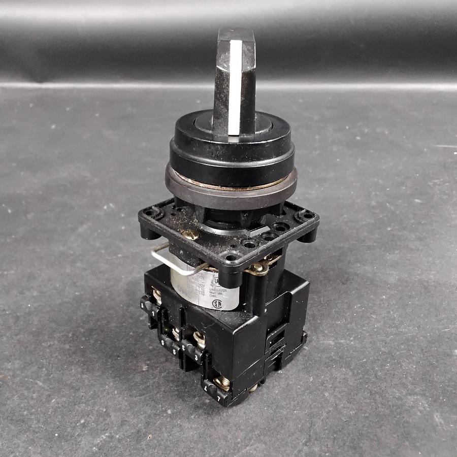 Used K2C0134US ROTARY SELECTOR SWITCH ($17 OBO)