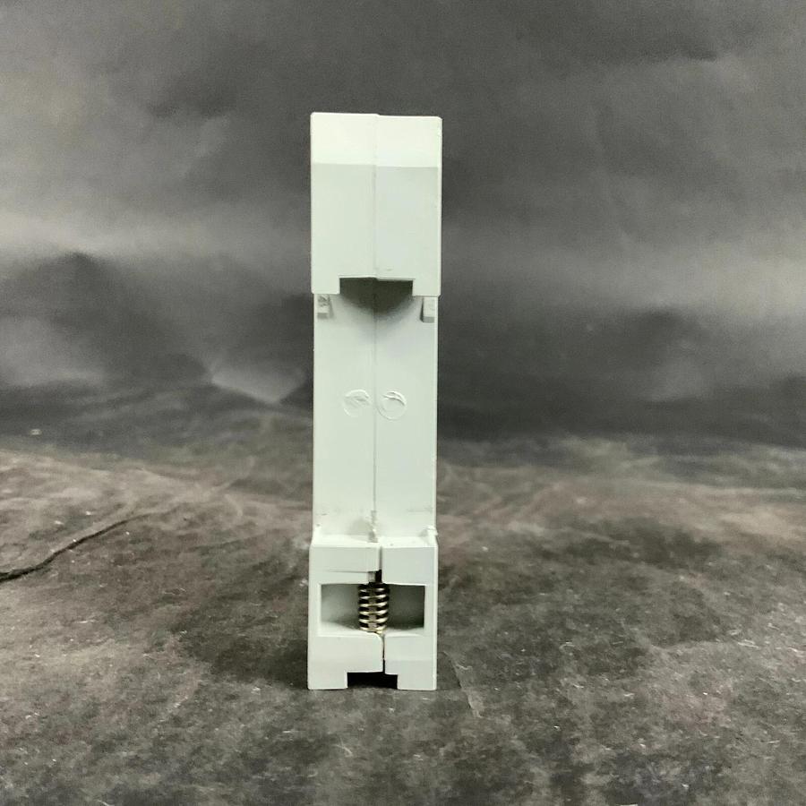 KLOCKNER MOELLER FAZ-G2A CIRCUIT BREAKER ($15 OBO)