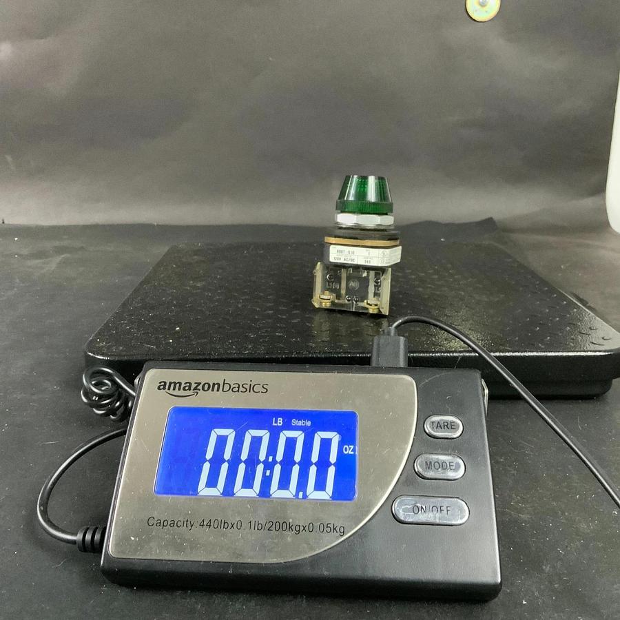 Used ALLEN BRADLEY 800T-Q10 GREEN PILOT LIGHT ($20 OBO)
