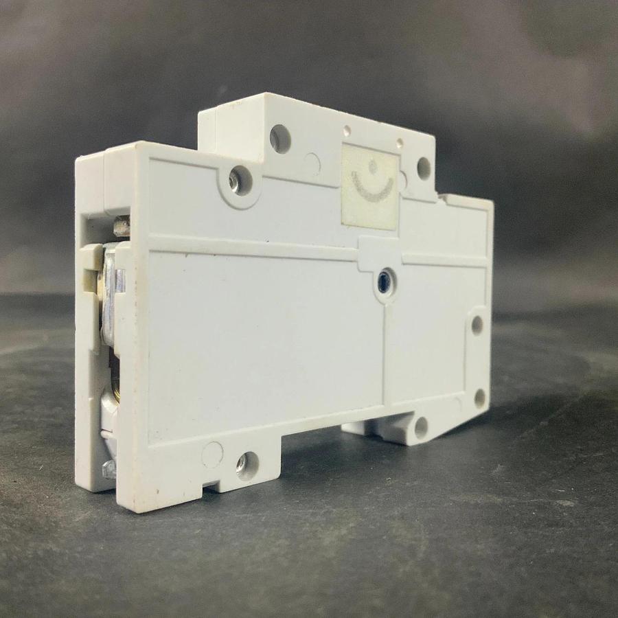 Used SIEMENS 5SX21-C10 CIRCUIT BREAKER ($15 OBO)