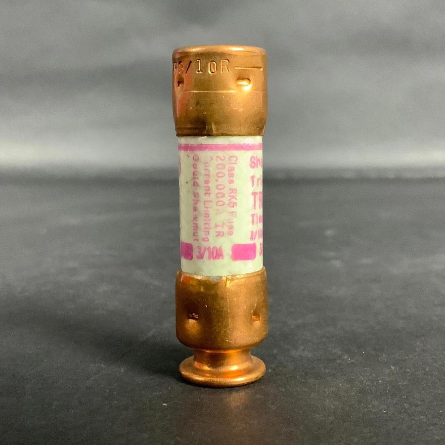 FERRAZ SHAWMUT TRI-ONIC TR3/10R FUSE - SET OF 5 ($15 OBO)