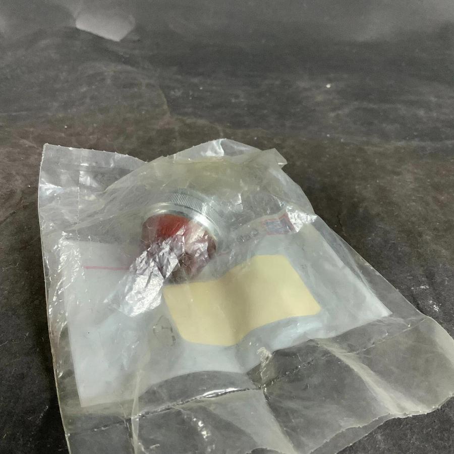 CUTLER-HAMMER GLASS LENS INDICATOR 10250TC13 ($15 OBO)